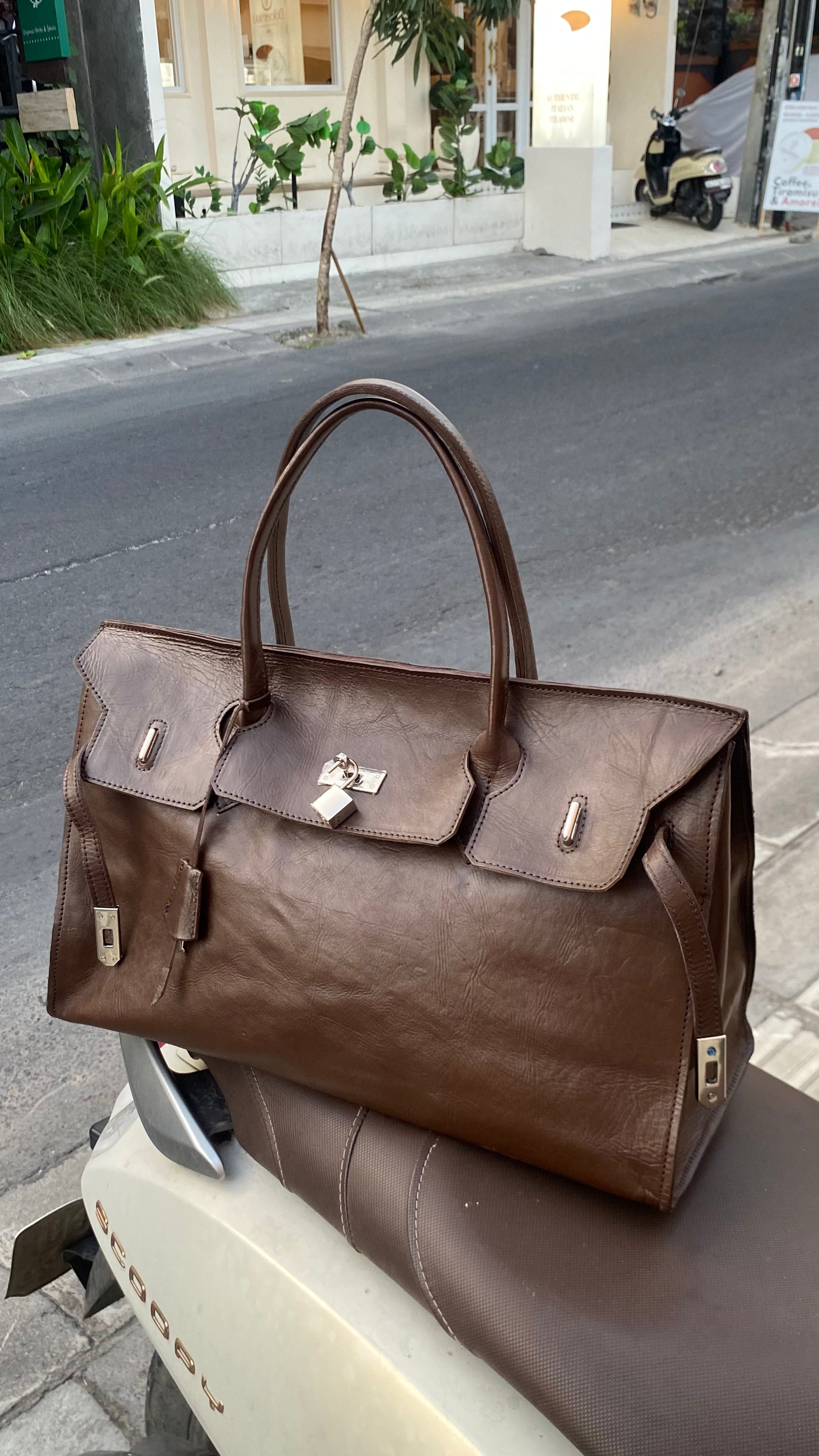 Brown Leather Medium Weekender