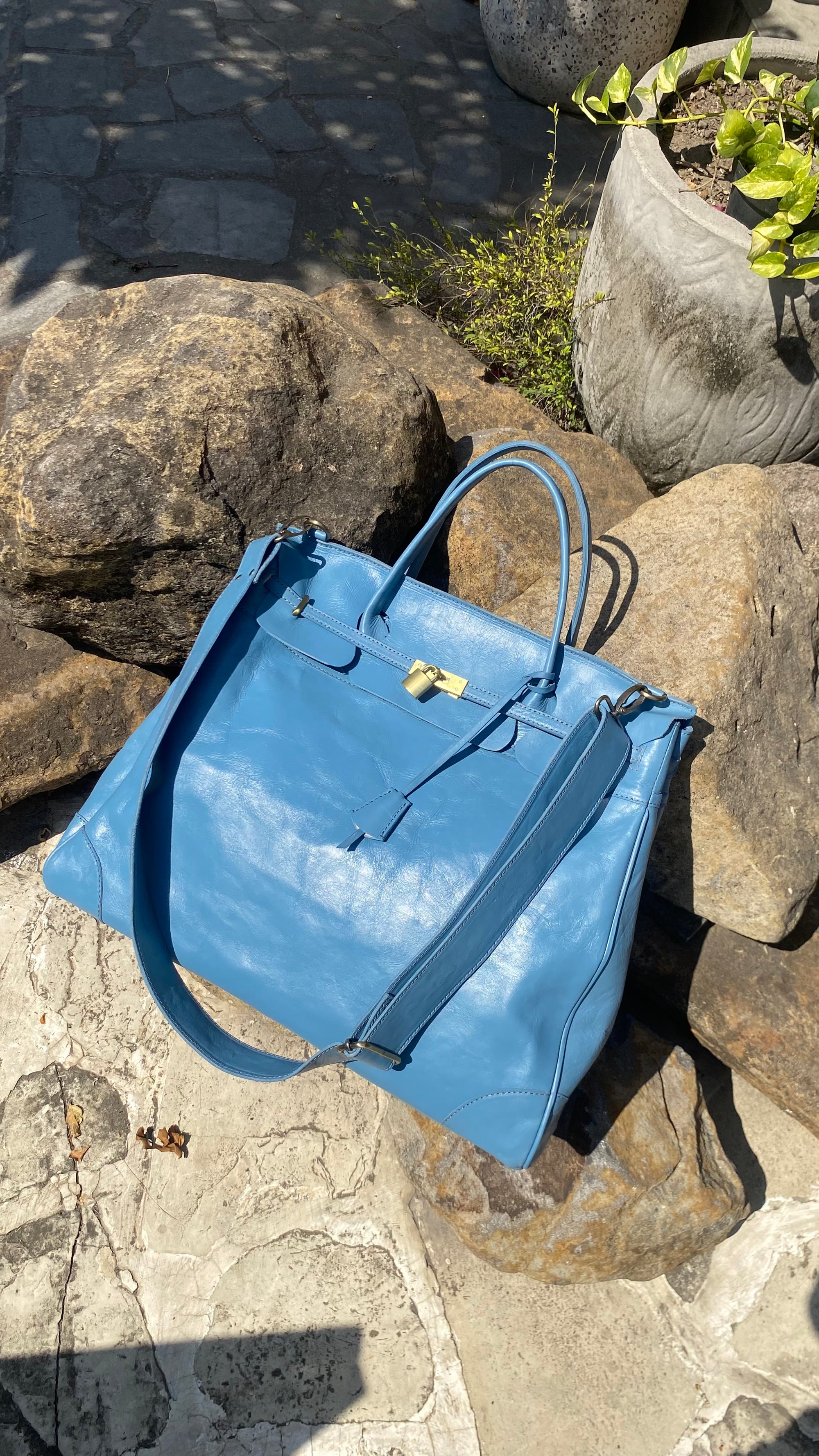 Blue full leather weekender strap