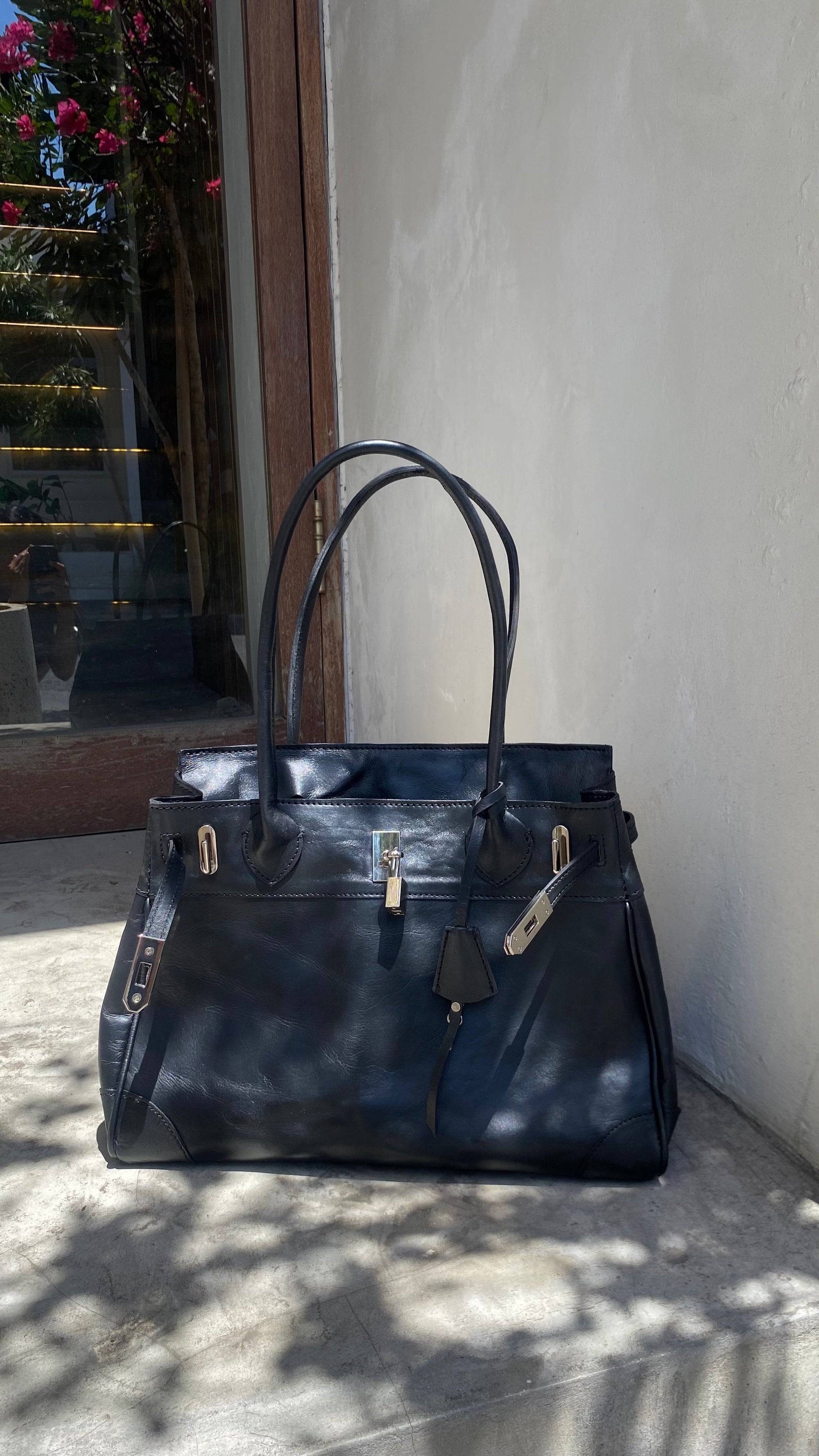 Black mini weekender long handle drop + silver hardware