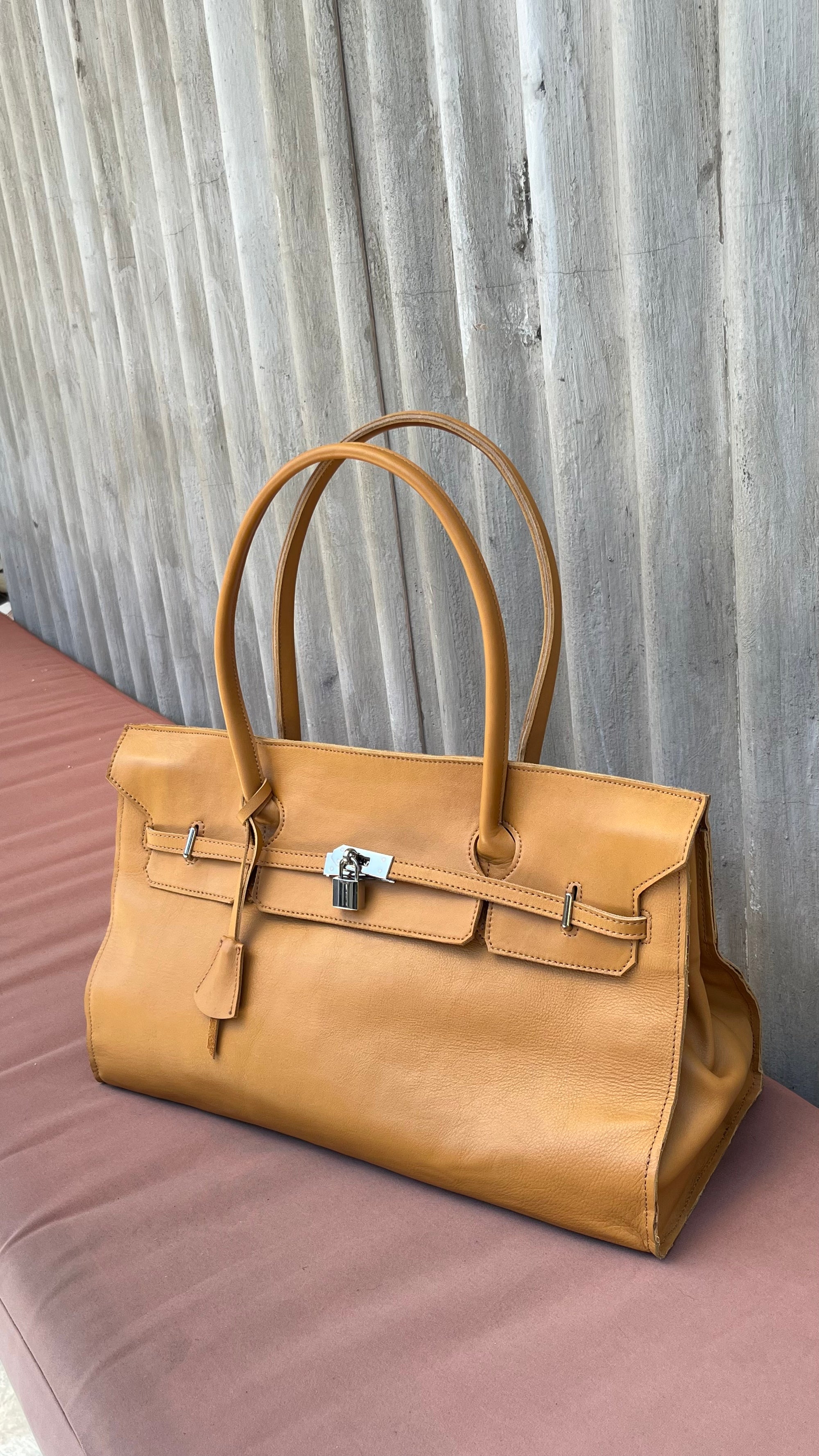 Tan veg dye medium weekender with silver hardware +long handle drop